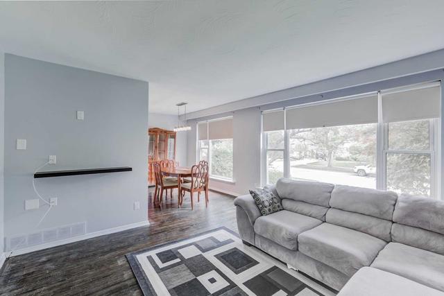 14 Landigo Dr, House detached with 3 bedrooms, 2 bathrooms and 3 parking in Toronto ON | Image 15