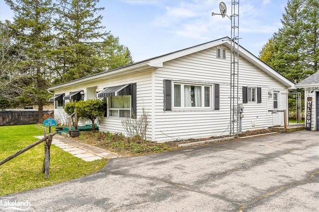 1265 County Road 21, House detached with 2 bedrooms, 1 bathrooms and 8 parking in Minden Hills ON | Image 21