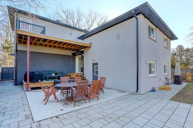 42 Karen Rd, House detached with 5 bedrooms, 4 bathrooms and 5 parking in Toronto ON | Image 28