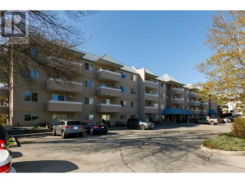 405 - 3180 De Montreuil Court, Condo with 2 bedrooms, 2 bathrooms and 1 parking in Kelowna BC | Card Image