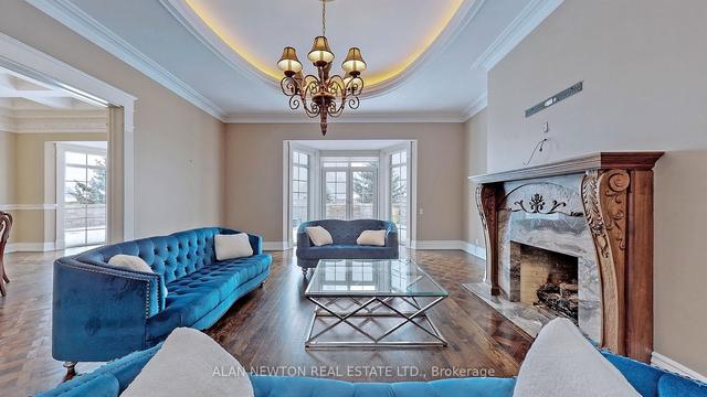 16 Finesse Crt, House detached with 4 bedrooms, 6 bathrooms and 15 parking in Richmond Hill ON | Image 6