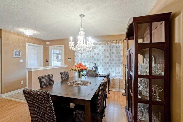 11 Yorkwood Tr, Townhouse with 2 bedrooms, 2 bathrooms and 2 parking in Brampton ON | Image 34