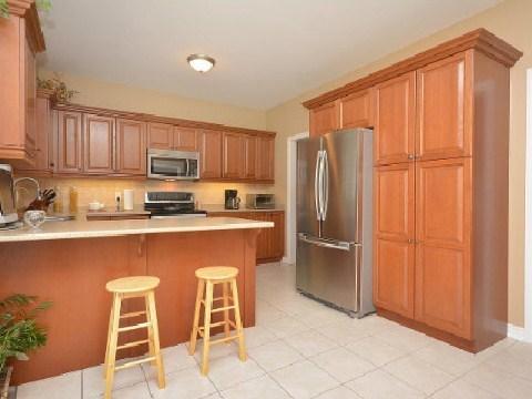 3120 Stoneridge Blvd, House detached with 4 bedrooms, 3 bathrooms and 2 parking in Orillia ON | Image 3