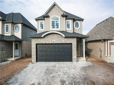 8571 Jennifer Cres, House detached with 3 bedrooms, 3 bathrooms and 2 parking in Niagara Falls ON | Image 1