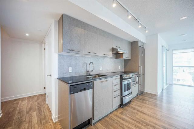 1017 - 87 Peter St, Condo with 2 bedrooms, 2 bathrooms and 0 parking in Toronto ON | Image 29