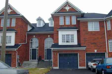 80 Kimono Cres, House attached with 3 bedrooms, 3 bathrooms and 2 parking in Richmond Hill ON | Image 1