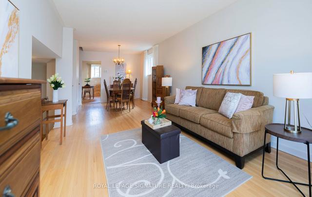 17 Pebblehill Sq, House detached with 3 bedrooms, 2 bathrooms and 4 parking in Toronto ON | Image 38
