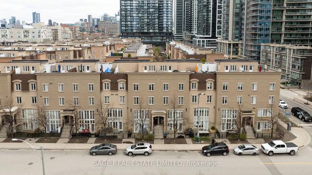 1233 - 21 Pirandello St, Townhouse with 2 bedrooms, 3 bathrooms and 2 parking in Toronto ON | Image 12