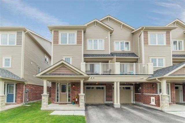 81 Tabaret Cres, House attached with 2 bedrooms, 2 bathrooms and 3 parking in Oshawa ON | Image 1