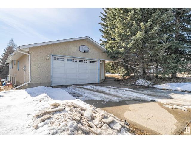 26 Louisbourg Pl, House detached with 4 bedrooms, 3 bathrooms and 6 parking in St. Albert AB | Image 9