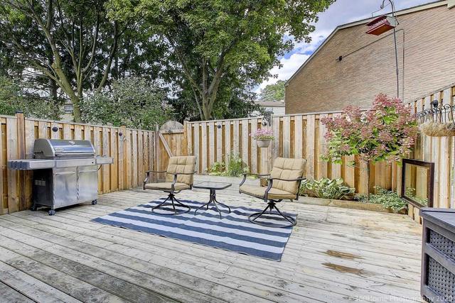 36 - 1055 Shawnmarr Rd, Townhouse with 3 bedrooms, 3 bathrooms and 2 parking in Mississauga ON | Image 8