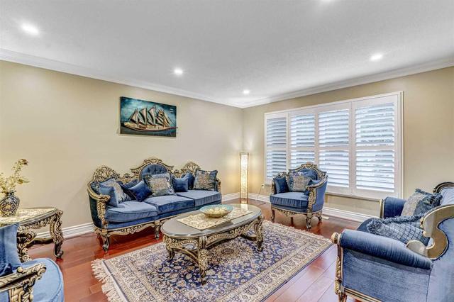 1918 Royal Credit Blvd, House detached with 4 bedrooms, 5 bathrooms and 8 parking in Mississauga ON | Image 7