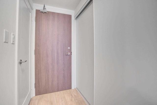 419e - 576 Front St W, Condo with 0 bedrooms, 1 bathrooms and 0 parking in Toronto ON | Image 17