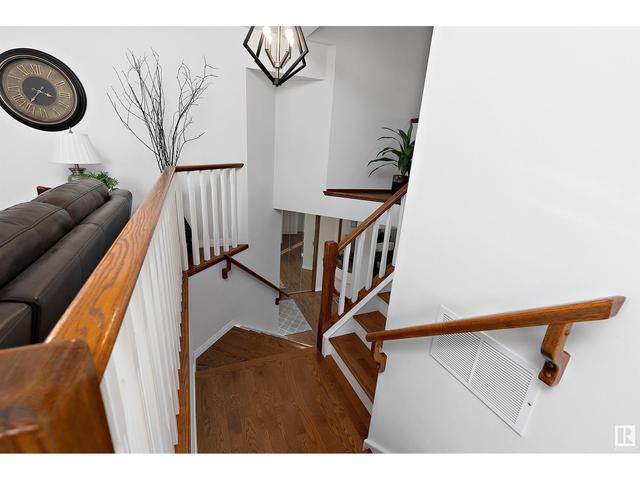 11712 11a Av Nw, House detached with 3 bedrooms, 3 bathrooms and 4 parking in Edmonton AB | Image 35