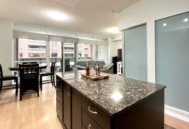 220 - 830 Lawrence Ave W, Condo with 2 bedrooms, 2 bathrooms and 1 parking in Toronto ON | Image 4