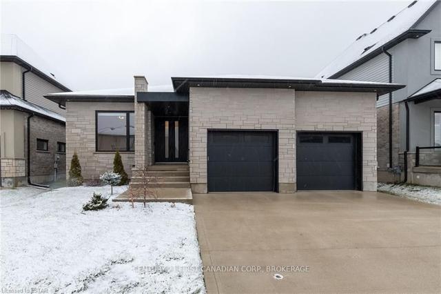 6378 Brash Dr, House detached with 3 bedrooms, 2 bathrooms and 4 parking in London ON | Image 1