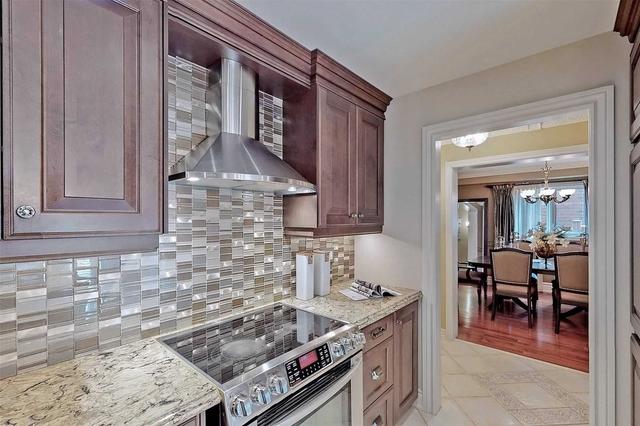 5362 Westhampton Rd, House detached with 5 bedrooms, 4 bathrooms and 6 parking in Mississauga ON | Image 4