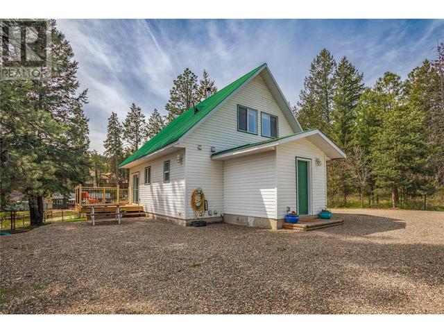 830 Firwood Road, House detached with 3 bedrooms, 2 bathrooms and 8 parking in Central Okanagan West BC | Image 29