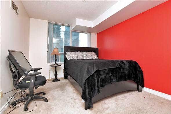 1505 - 30 Grand Trunk Cres, Condo with 1 bedrooms, 1 bathrooms and null parking in Toronto ON | Image 10