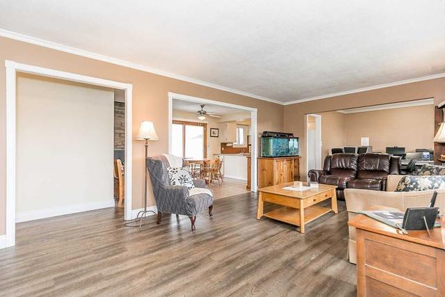 800 Cedar Point Rd, House detached with 3 bedrooms, 1 bathrooms and 8 parking in Tiny ON | Image 19