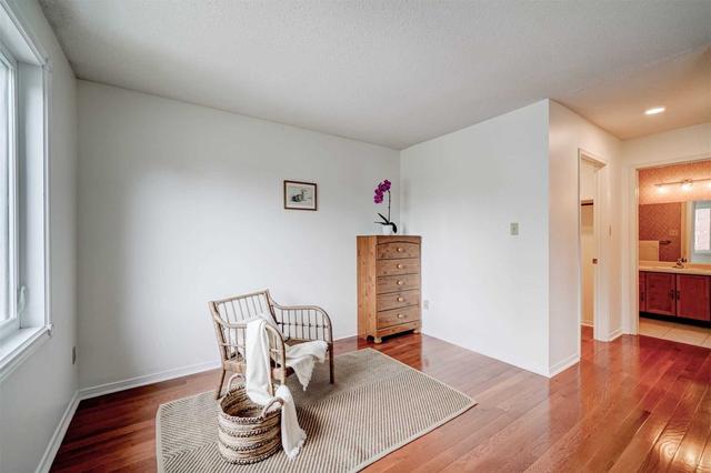 22 - 10 Cardwell Ave, Townhouse with 3 bedrooms, 4 bathrooms and 2 parking in Toronto ON | Image 15