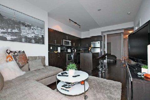 2702 - 215 Fort York Blvd, Condo with 2 bedrooms, 2 bathrooms and 1 parking in Toronto ON | Image 4
