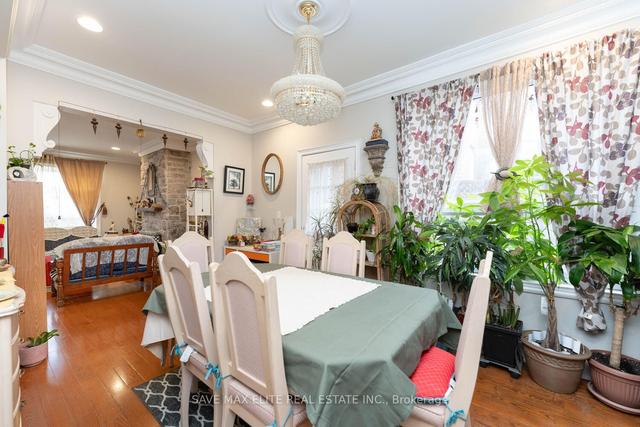 73 Buttonwood Ave, House detached with 3 bedrooms, 3 bathrooms and 2 parking in Toronto ON | Image 27