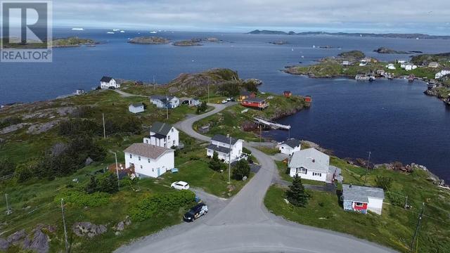 1 Skinner's Harbour Road, House detached with 2 bedrooms, 1 bathrooms and null parking in Change Islands NL | Image 8