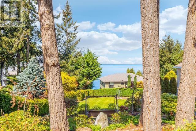3285 Dolphin Dr, House detached with 4 bedrooms, 3 bathrooms and 6 parking in Nanaimo E BC | Image 69