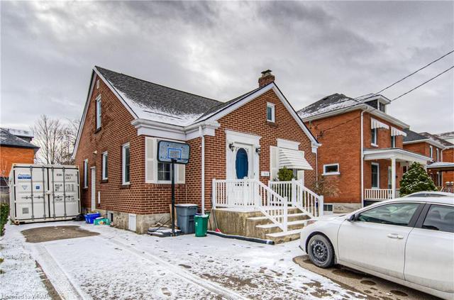 513 Waterloo Street S, House detached with 4 bedrooms, 2 bathrooms and 3 parking in Cambridge ON | Image 12