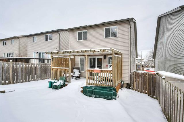 707 Black Cherry St, House detached with 3 bedrooms, 2 bathrooms and 2 parking in Waterloo ON | Image 4