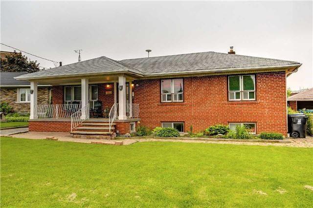 6 Manresa Lane, House detached with 3 bedrooms, 2 bathrooms and 6 parking in Toronto ON | Image 1