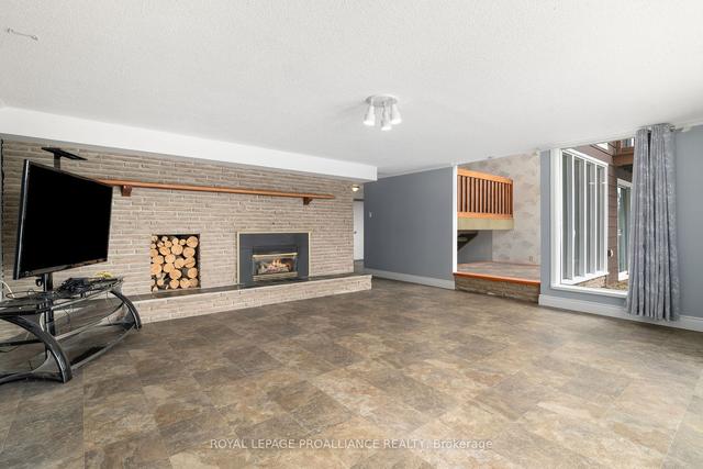 31 Dorthy Dr, House detached with 2 bedrooms, 3 bathrooms and 5 parking in Quinte West ON | Image 25
