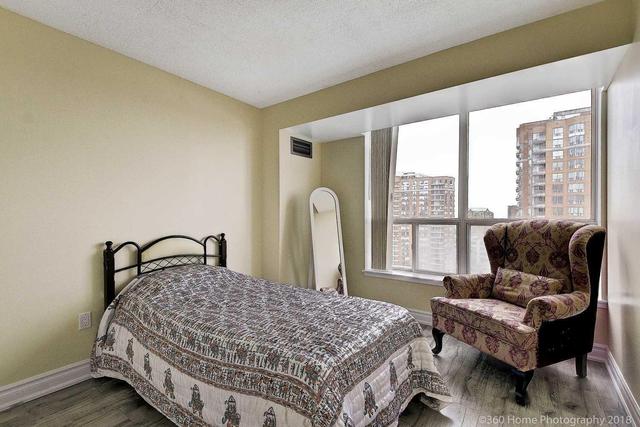 1210 - 430 Mclevin Ave, Condo with 2 bedrooms, 2 bathrooms and 1 parking in Toronto ON | Image 4