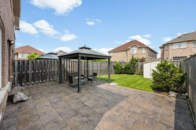 3 Martina Cres, House semidetached with 3 bedrooms, 4 bathrooms and 4 parking in Vaughan ON | Image 20