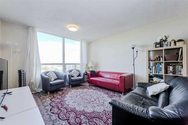 1206 - 1 Reidmount Ave, Condo with 3 bedrooms, 2 bathrooms and 1 parking in Toronto ON | Image 2