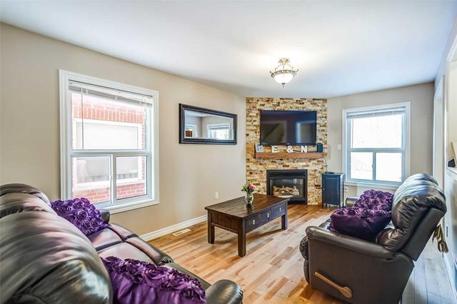 104 Madelaine Dr, House detached with 4 bedrooms, 4 bathrooms and 4 parking in Barrie ON | Image 8