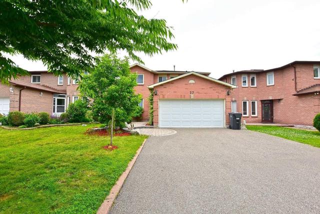 27 Kirk Dr, House detached with 4 bedrooms, 3 bathrooms and 4 parking in Brampton ON | Image 1