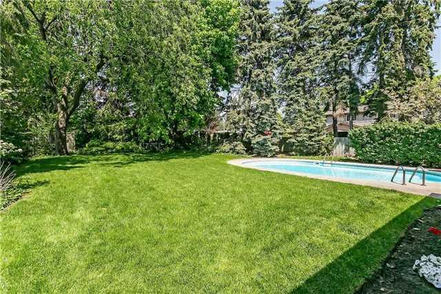 1571 Yew St, House detached with 3 bedrooms, 3 bathrooms and 6 parking in Mississauga ON | Image 15
