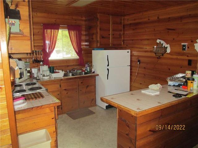285 Kuiack Lake Road, House detached with 3 bedrooms, 1 bathrooms and 4 parking in Madawaska Valley ON | Image 24