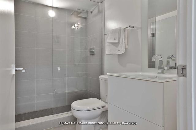 819 - 111 St Clair Ave W, Condo with 3 bedrooms, 4 bathrooms and 2 parking in Toronto ON | Image 18