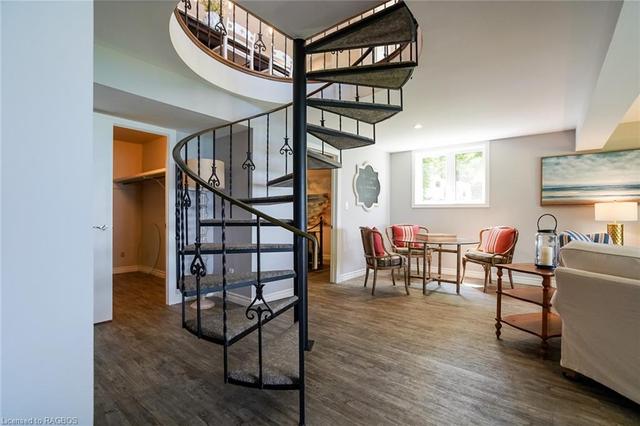 Wide tread, comfortable spiral staircase | Image 36