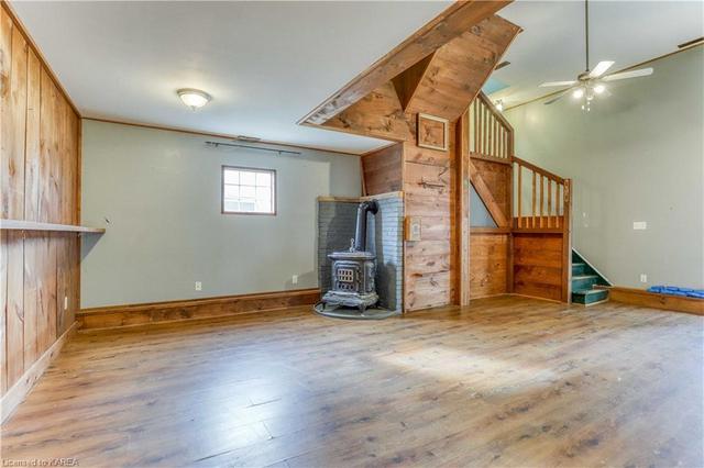 5571 Perth Road Crescent, House detached with 5 bedrooms, 2 bathrooms and 6 parking in South Frontenac ON | Image 14