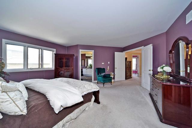 83 Ayton Cres, House detached with 4 bedrooms, 3 bathrooms and 6 parking in Vaughan ON | Image 19