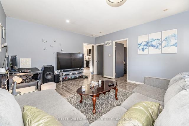 185 Craigroyston Rd, House detached with 2 bedrooms, 1 bathrooms and 4 parking in Hamilton ON | Image 25