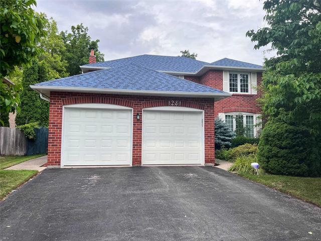 1281 Old Bridle Path, House detached with 4 bedrooms, 3 bathrooms and 4 parking in Oakville ON | Card Image
