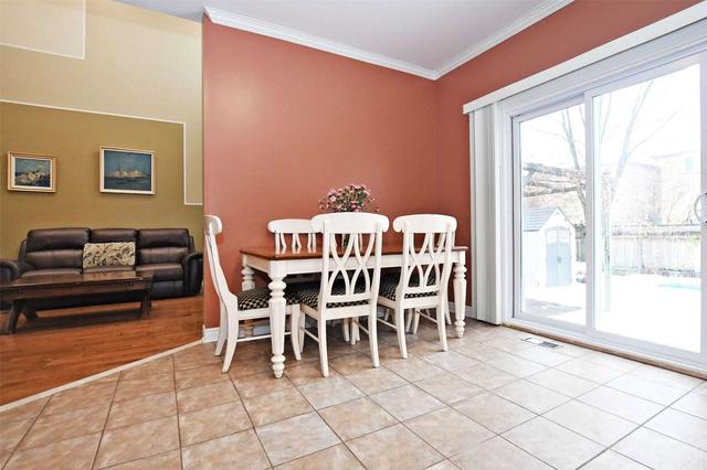 cres - 47 Colonial Cres, House detached with 3 bedrooms, 4 bathrooms and 6 parking in Richmond Hill ON | Image 8