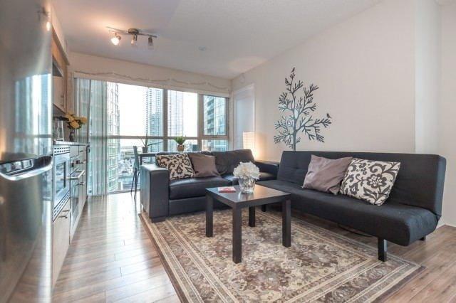 708 - 352 Front St W, Condo with 3 bedrooms, 2 bathrooms and 1 parking in Toronto ON | Image 4