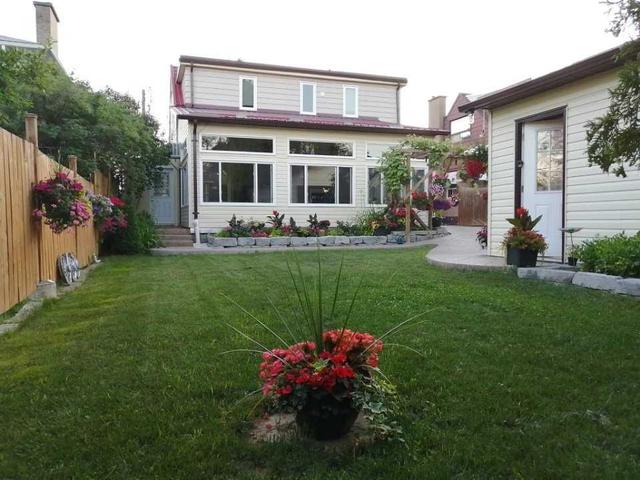 7 Lagos Rd, House detached with 4 bedrooms, 3 bathrooms and 6 parking in Toronto ON | Card Image