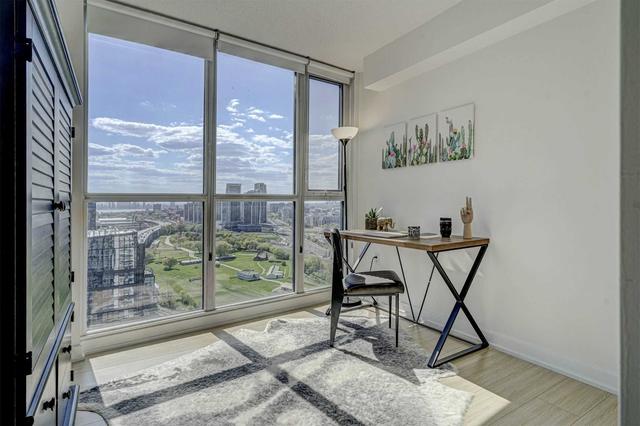 2906 - 85 Queens Wharf Rd, Condo with 3 bedrooms, 2 bathrooms and 1 parking in Toronto ON | Image 1